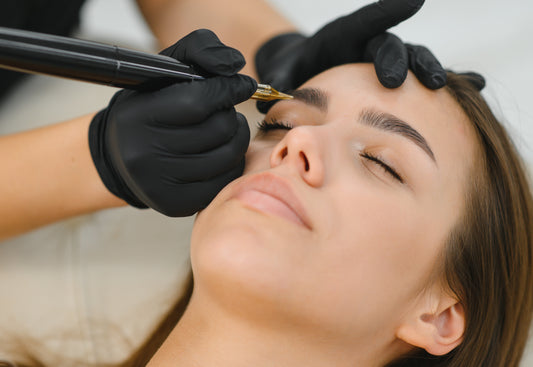 Fases de la micropigmentación de cejas